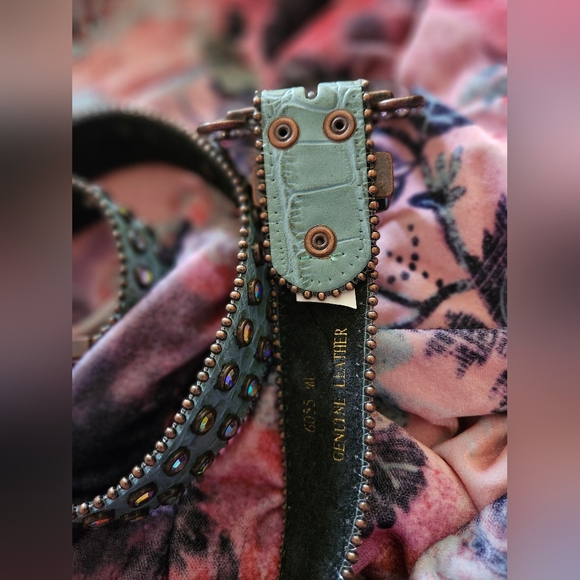 Nocona Alligator Rhinestone Studded Genuine Leather Turquoise Green Leather Belt - Picture 4 of 7